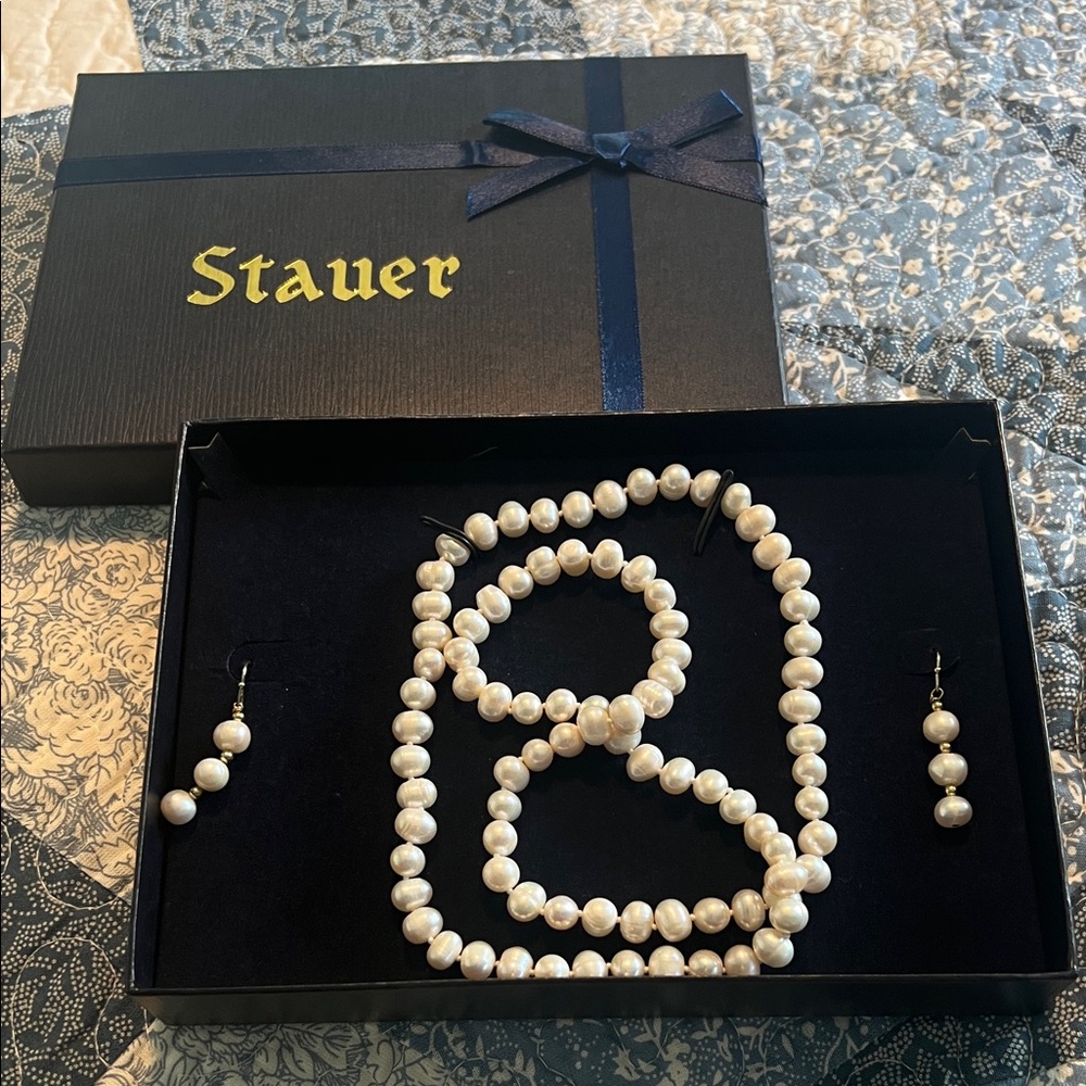 Stauer White Pearl Necklace Set